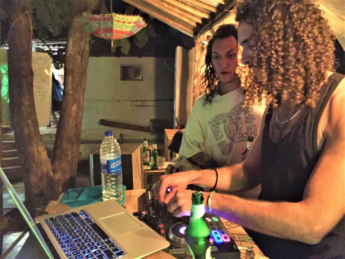 Folklore Hostel Goa Vagator Zewnętrze zdjęcie