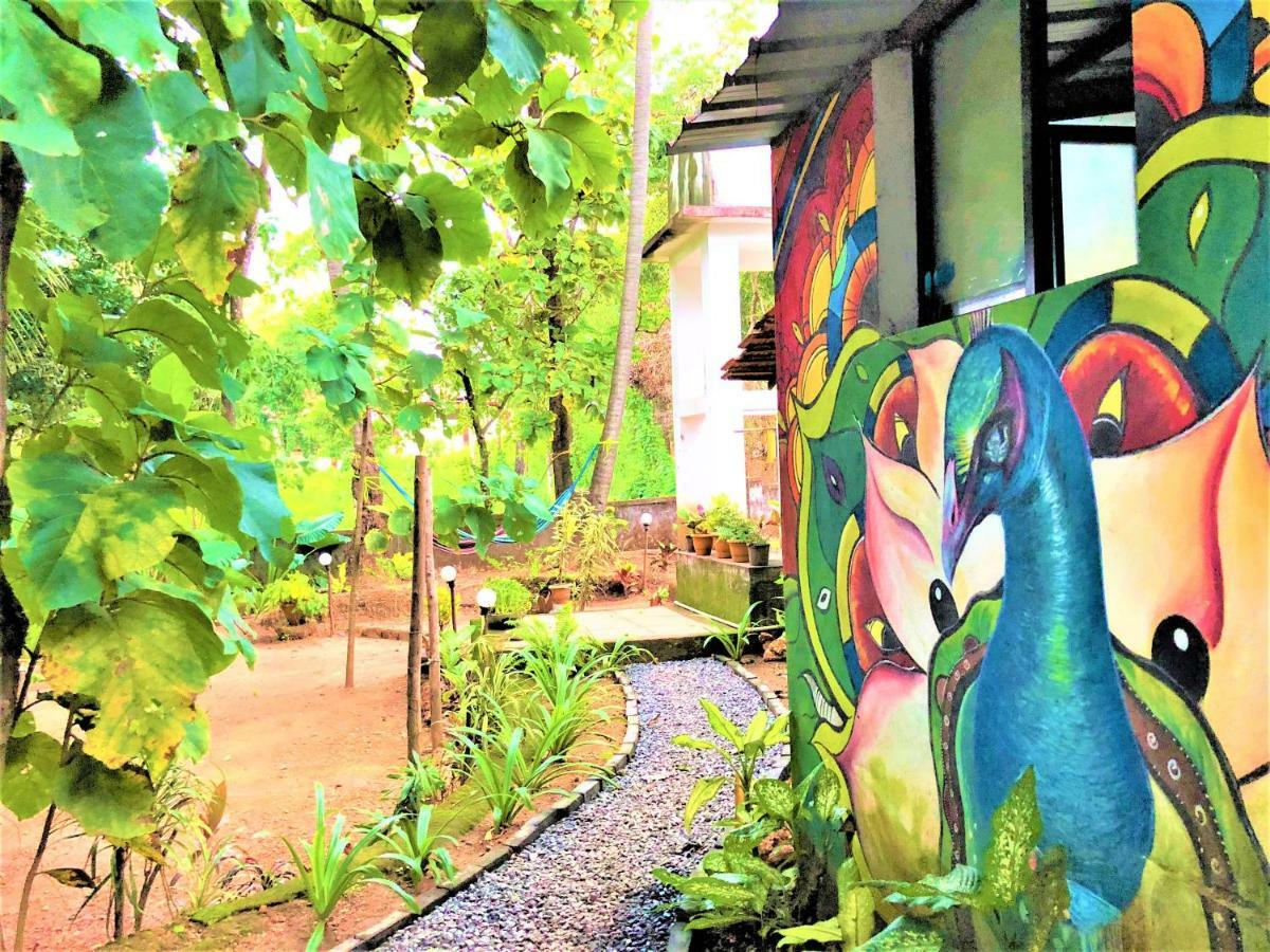 Folklore Hostel Goa Vagator Zewnętrze zdjęcie