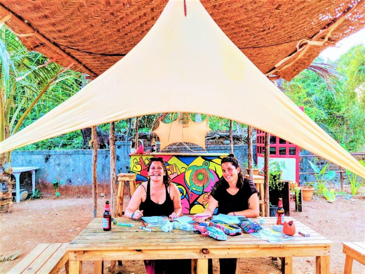 Folklore Hostel Goa Vagator Zewnętrze zdjęcie