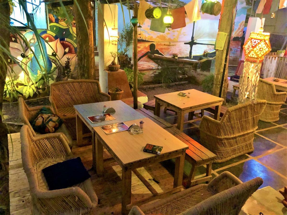 Folklore Hostel Goa Vagator Zewnętrze zdjęcie